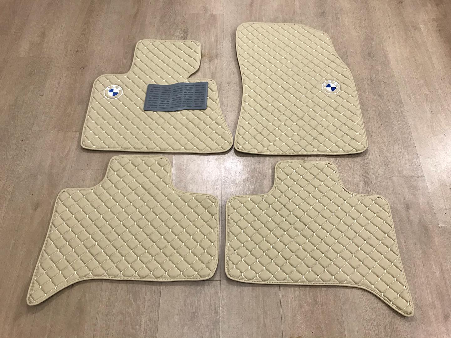 For all BMW 5 Series Models Luxury Leather Custom Car Mat 4x